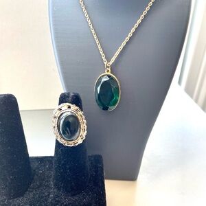 ☘️Goldtone Emerald Green Large Stone Necklace Pendant and Ring Vintage